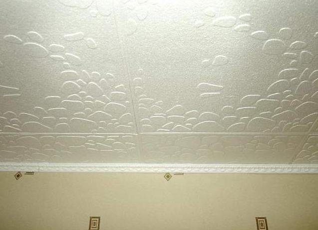Потолок в ванной комнате